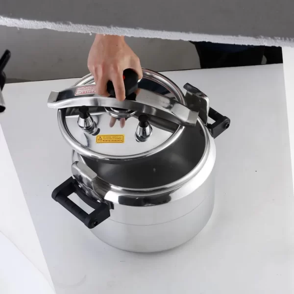 Pressure Cooker with Single Double Bottom Available to Gas Induction Cooker Hot Sale Practical Safety Anti-explosion Aluminum - Image 4