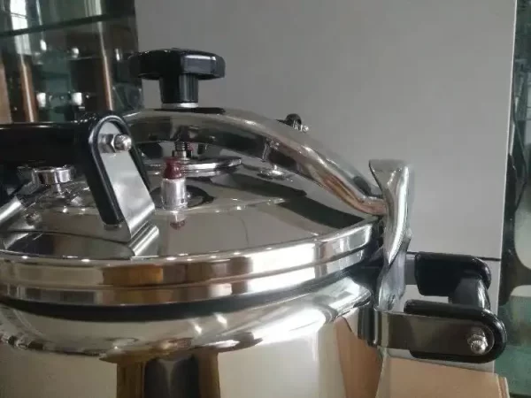 High Quality Pressure Cooker Home Use Kitchenware - Image 2